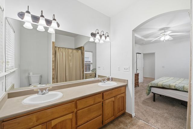 1692 Maple Court, Tulare, CA 93274