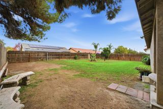 1692 Maple Court, Tulare, CA 93274
