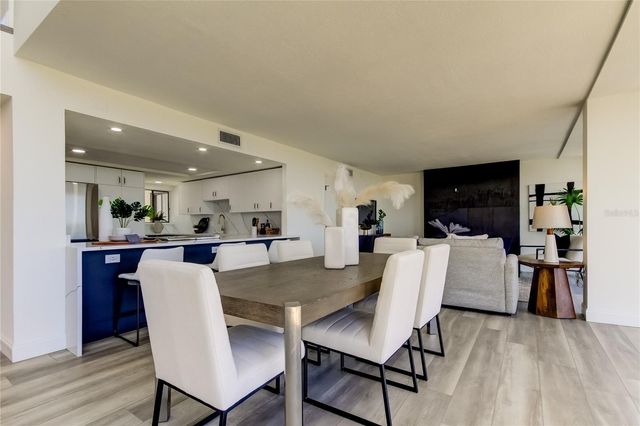 500 N OSCEOLA AVENUE H, Clearwater, FL 33755