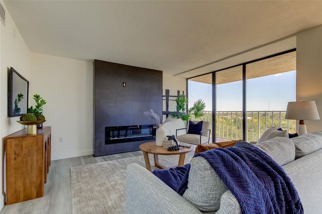 500 N OSCEOLA AVENUE H, Clearwater, FL 33755