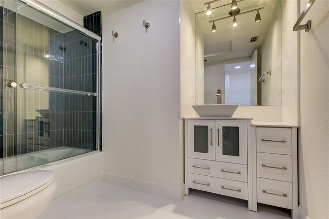 500 N OSCEOLA AVENUE H, Clearwater, FL 33755