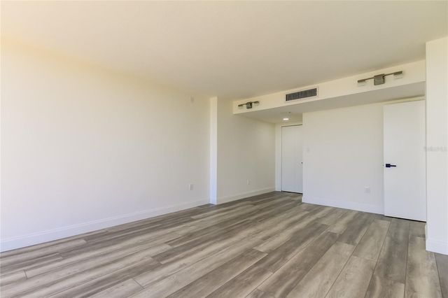 500 N OSCEOLA AVENUE H, Clearwater, FL 33755