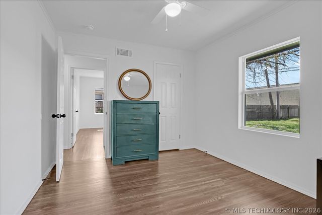 68 S 105th East Place, Tulsa, OK 74128