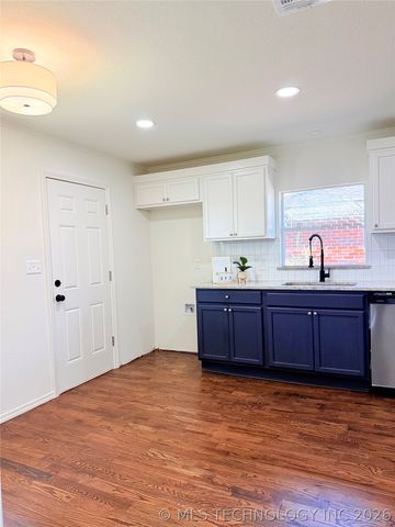 68 S 105th East Place, Tulsa, OK 74128