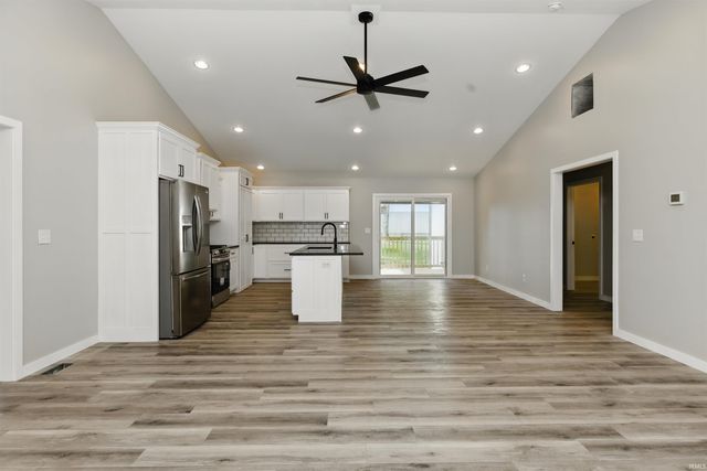 1724 28th Street, Bedford, IN 47421