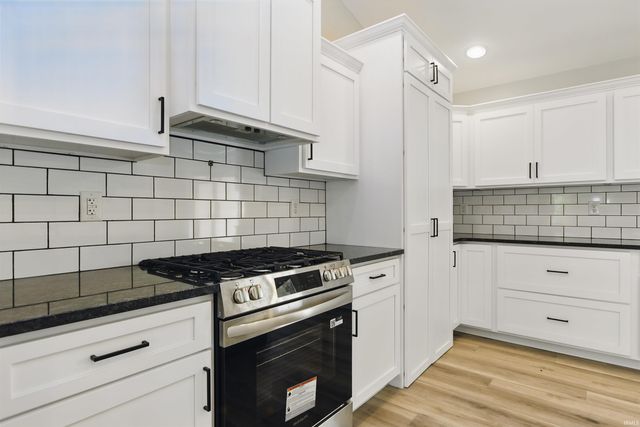 1724 28th Street, Bedford, IN 47421