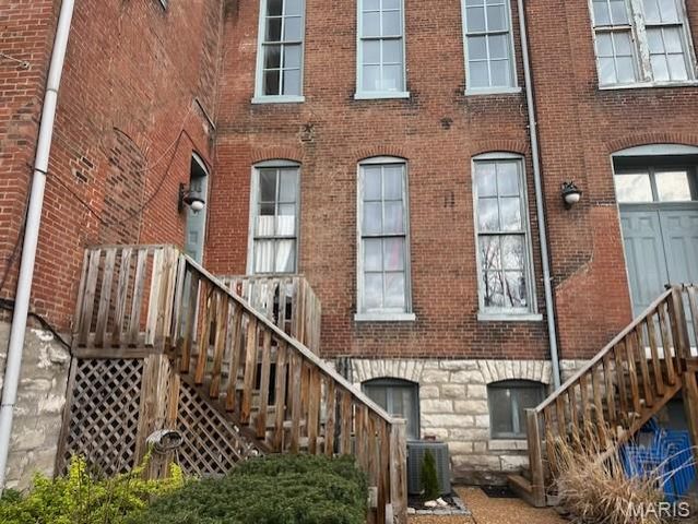 1047 Lafayette Avenue E, St Louis, MO 63104