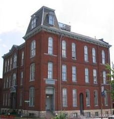 1047 Lafayette Avenue E, St Louis, MO 63104