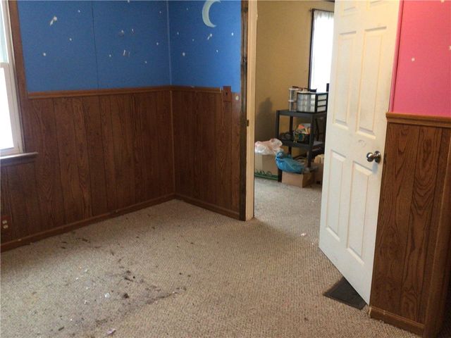 1953 Shadyside Dr, Hermitage, PA 16148