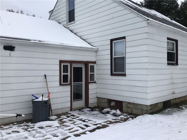 1953 Shadyside Dr, Hermitage, PA 16148