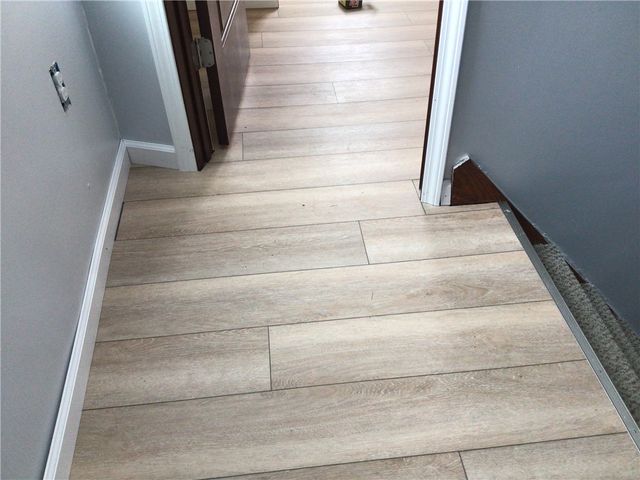 1953 Shadyside Dr, Hermitage, PA 16148