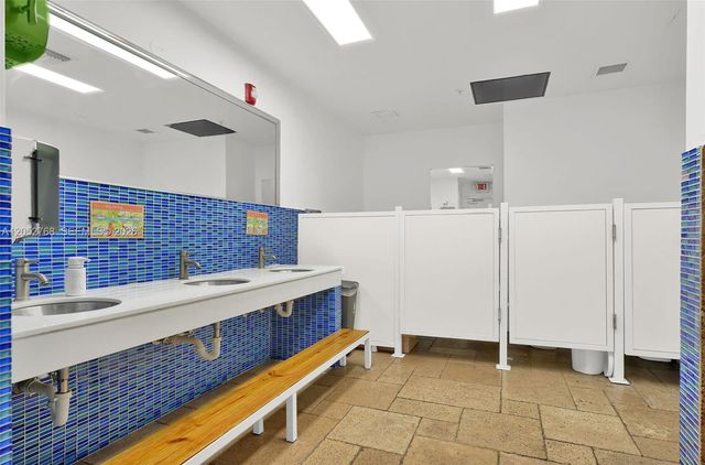 2280 SW 17th Ave, Miami, FL 33145