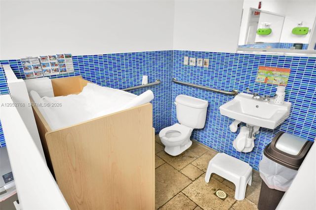 2280 SW 17th Ave, Miami, FL 33145