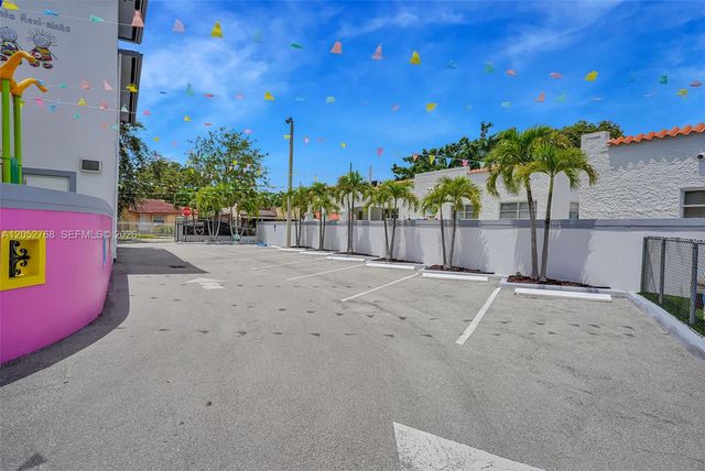 2280 SW 17th Ave, Miami, FL 33145