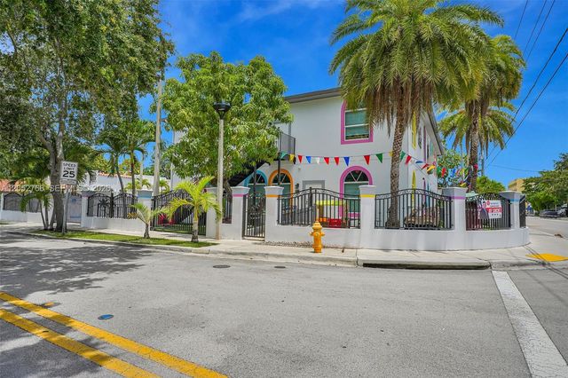2280 SW 17th Ave, Miami, FL 33145