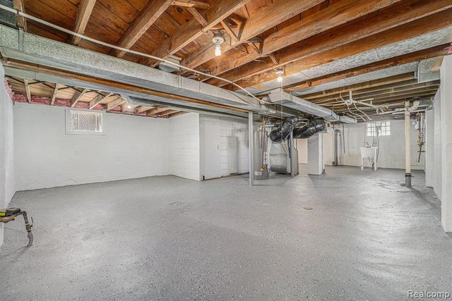 1654 Chandler Avenue, Lincoln Park, MI 48146