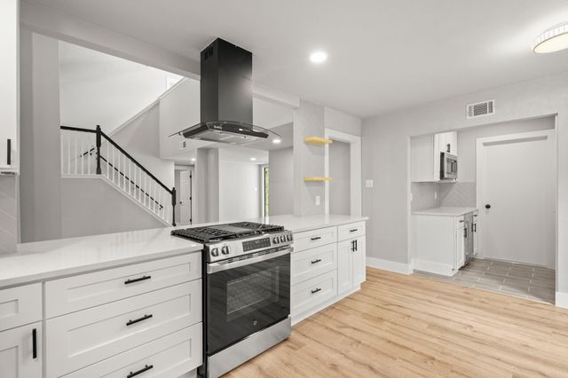 11462 Bristle Oak TRL, Austin, TX 78750