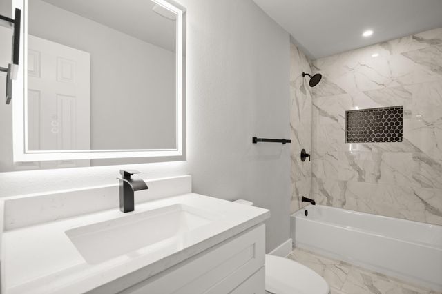 11462 Bristle Oak TRL, Austin, TX 78750