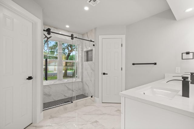 11462 Bristle Oak TRL, Austin, TX 78750