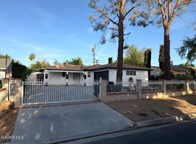 38638 31st Street, Palmdale, CA 93550