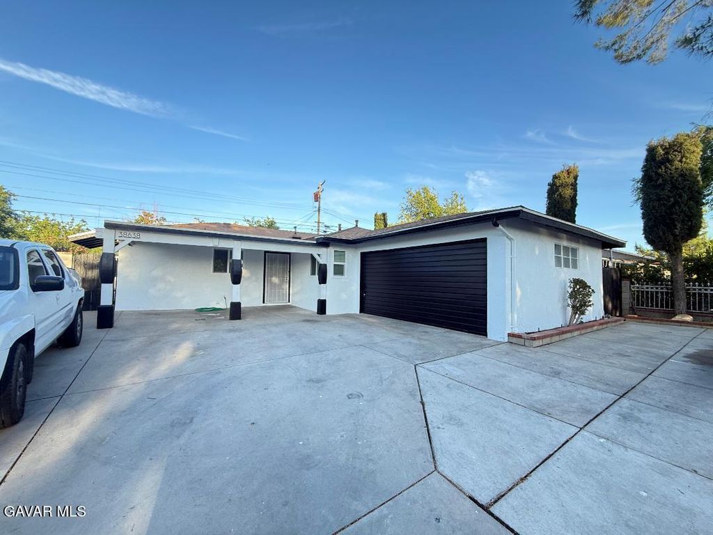 38638 31st Street, Palmdale, CA 93550