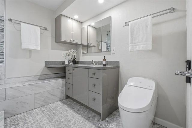 998 Park Avenue, Cayucos, CA 93430