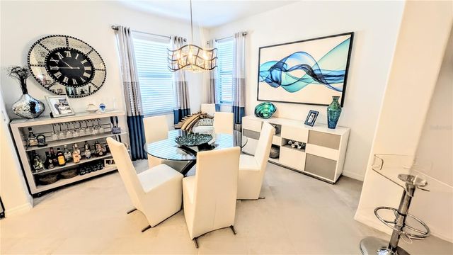 5639 N HONORE AVENUE 222, Sarasota, FL 34243