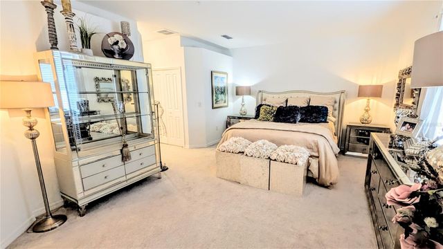 5639 N HONORE AVENUE 222, Sarasota, FL 34243
