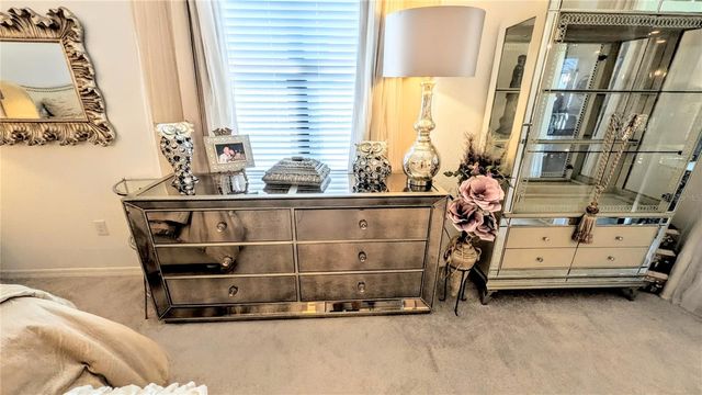 5639 N HONORE AVENUE 222, Sarasota, FL 34243