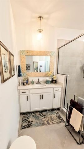 5639 N HONORE AVENUE 222, Sarasota, FL 34243