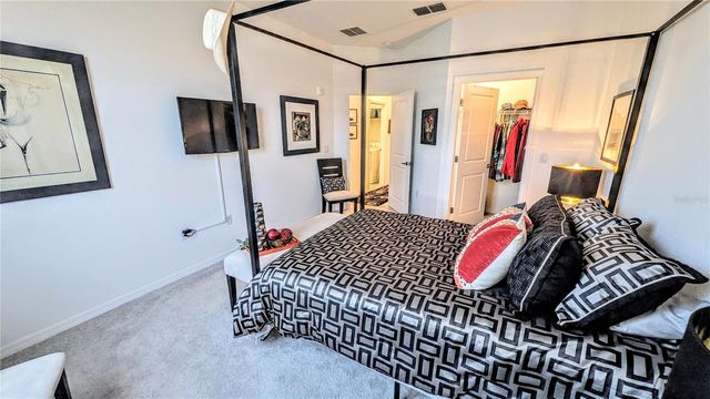 5639 N HONORE AVENUE 222, Sarasota, FL 34243