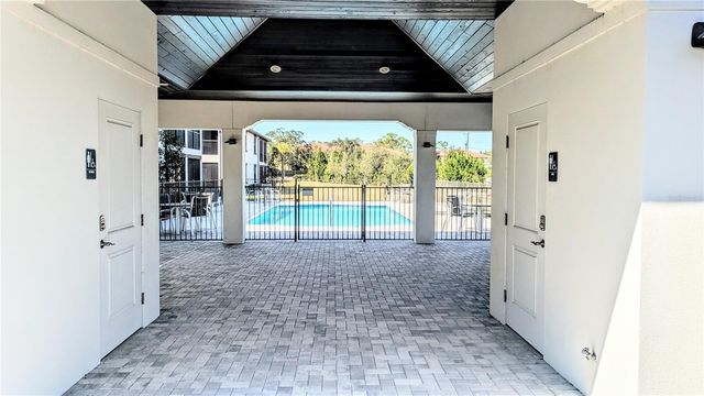 5639 N HONORE AVENUE 222, Sarasota, FL 34243