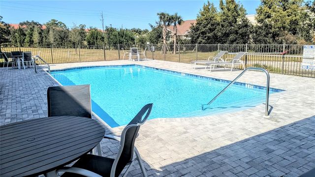 5639 N HONORE AVENUE 222, Sarasota, FL 34243