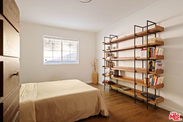 4550 S Mullen Avenue, Los Angeles, CA 90043