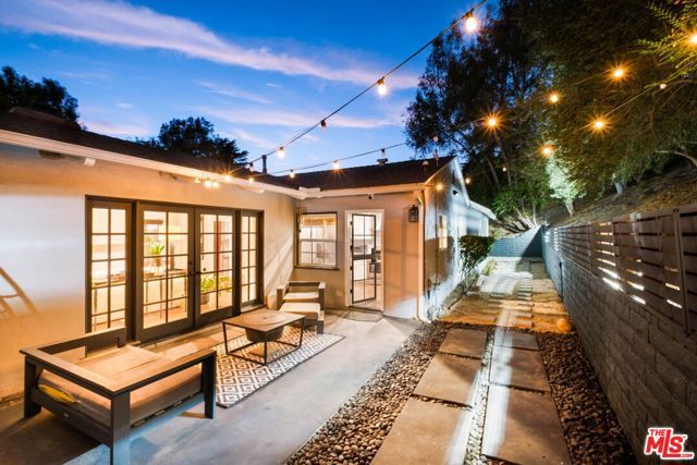 4550 S Mullen Avenue, Los Angeles, CA 90043