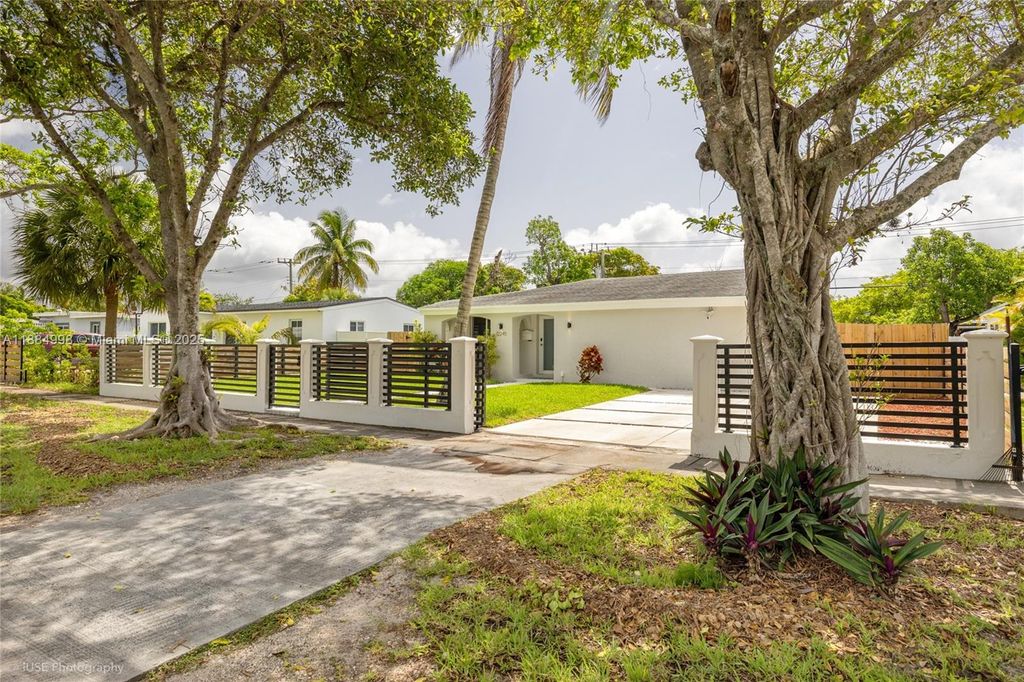 12245 NW 2nd Ave, North Miami, FL 33168