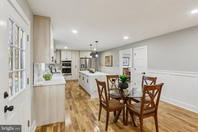 923 HUNT DR, Yardley, PA 19067