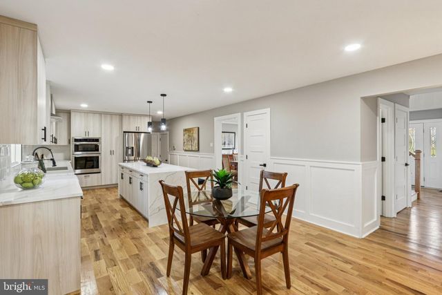 923 HUNT DR, Yardley, PA 19067