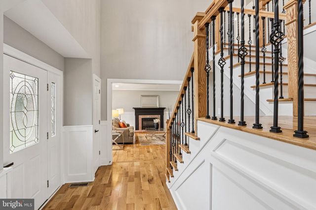 923 HUNT DR, Yardley, PA 19067