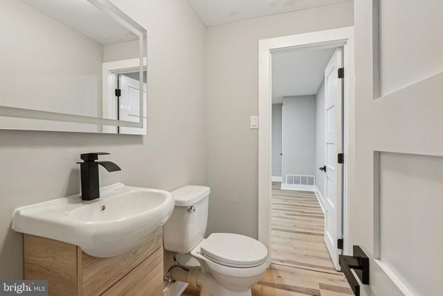 923 HUNT DR, Yardley, PA 19067