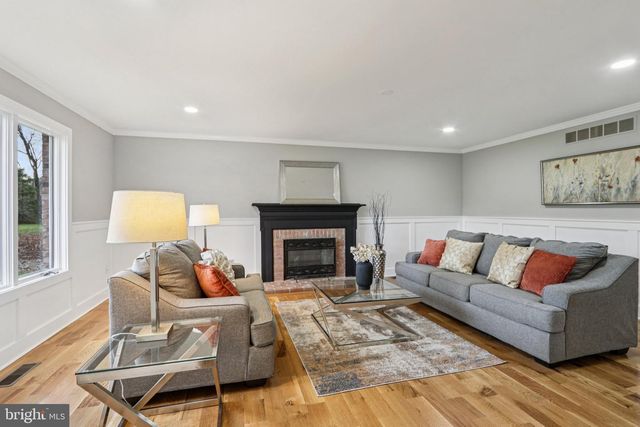 923 HUNT DR, Yardley, PA 19067