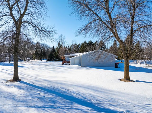 2506 Ranchwood Circle SE, Alexandria, MN 56308