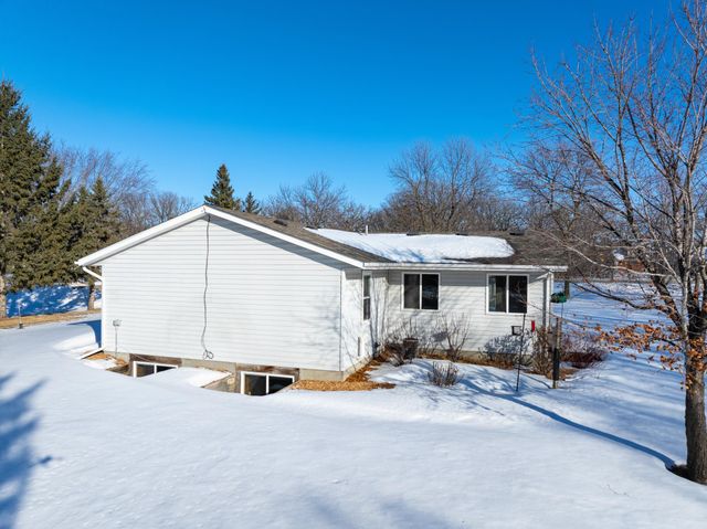 2506 Ranchwood Circle SE, Alexandria, MN 56308