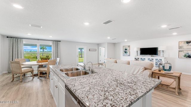 7337 Morningside Drive, Panama City, FL 32404