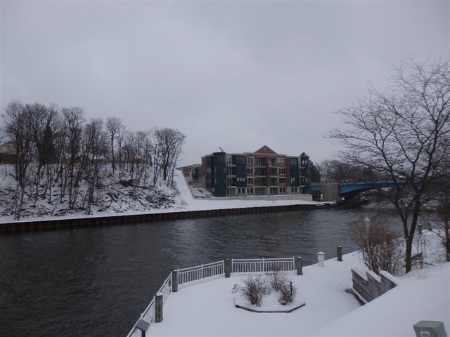 Sixth Ave, Manistee, MI 49660