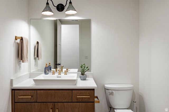 6347 W 10400 N, Highland, UT 84003