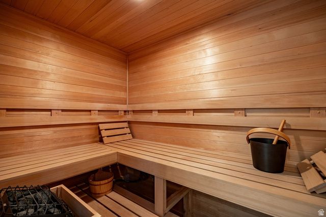 6347 W 10400 N, Highland, UT 84003