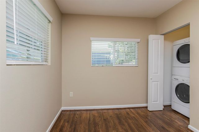 730 E 8th Street, Houston, TX 77007