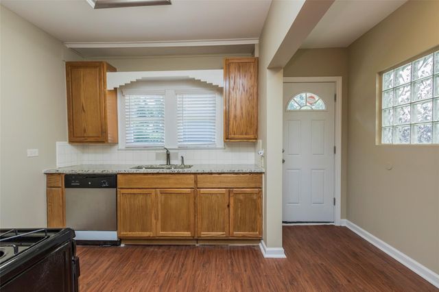 730 E 8th Street, Houston, TX 77007