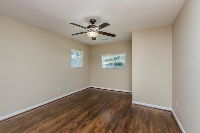 730 E 8th Street, Houston, TX 77007